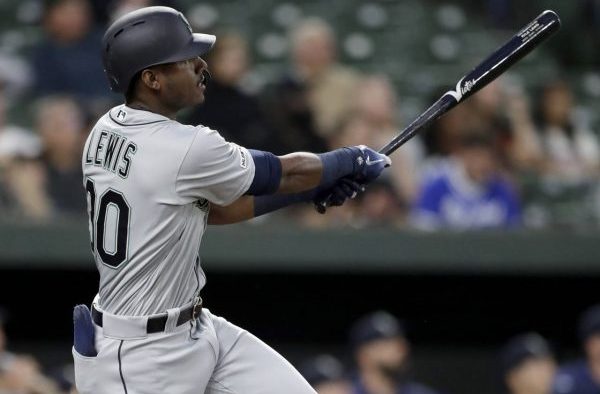 Félix Hernández struggles for Mariners in 5-3 loss to Orioles
